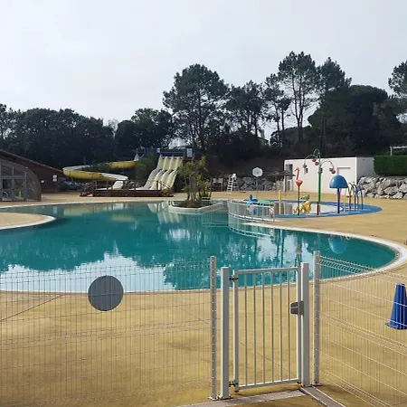 L' Echappee Belle キャンプ場 *